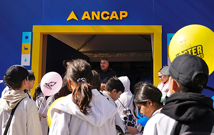 ANCAP inauguró su stand en la Expo Prado 2024