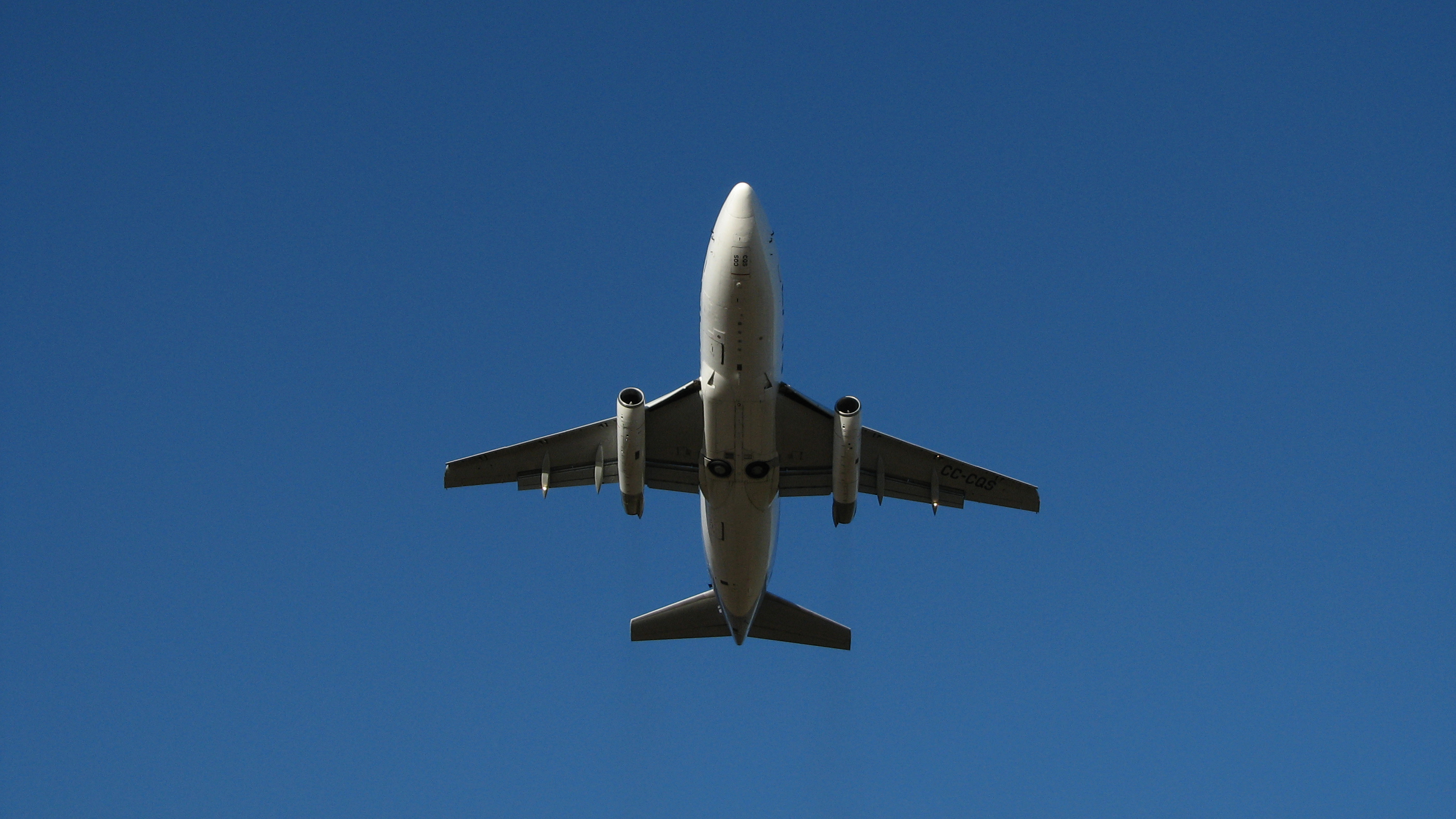 ANCAP y FANCAP alcanzaron un acuerdo para asegurar abastecimiento extraordinario de combustible de aviación durante obras en Ezeiza