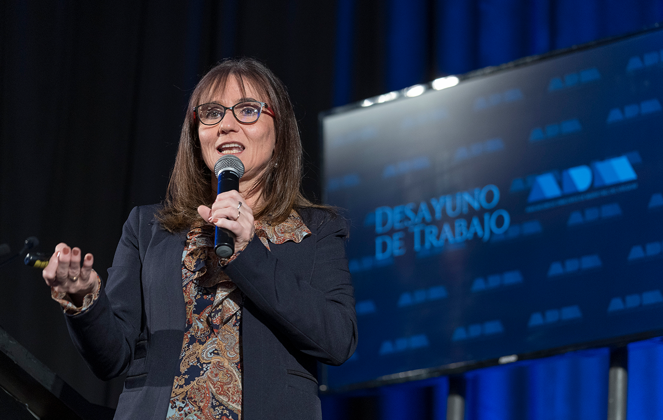 Cecilia San Román destacó el rol estratégico de ANCAP en el desarrollo del país